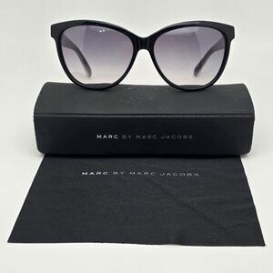 Marc Jacobs MMJ411/S Black Frame Grey Lens Cat Eye Sunglasses w/ Case 57-15-140
